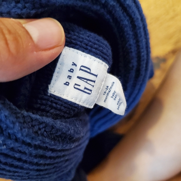 24m Gap Cardigan - Picture 3 of 3